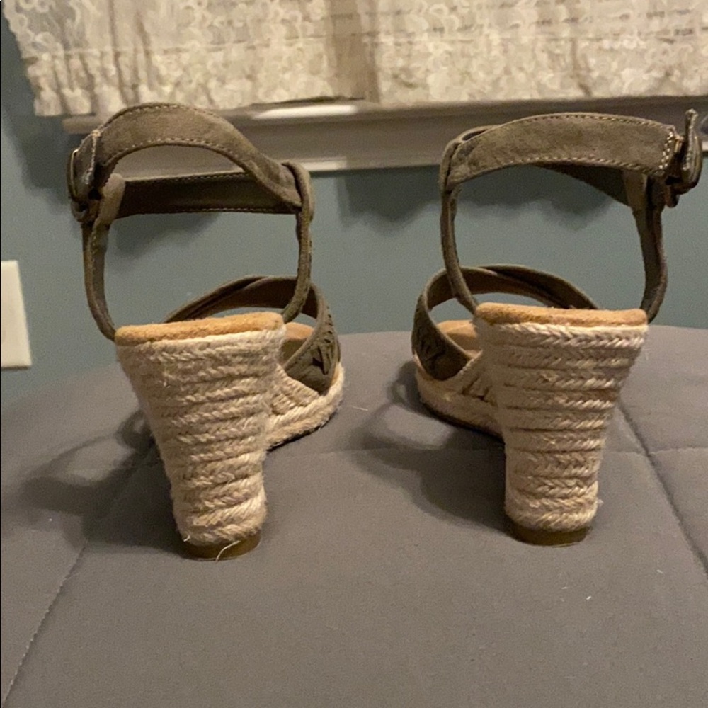 Wedges - Picture 3 of 3